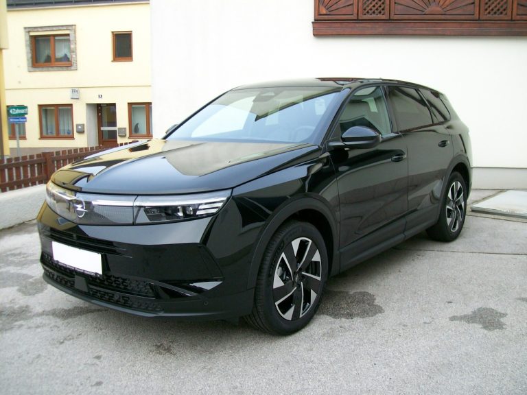 Opel Grandland GS – Hybrid / 4 Jahre Garantie!